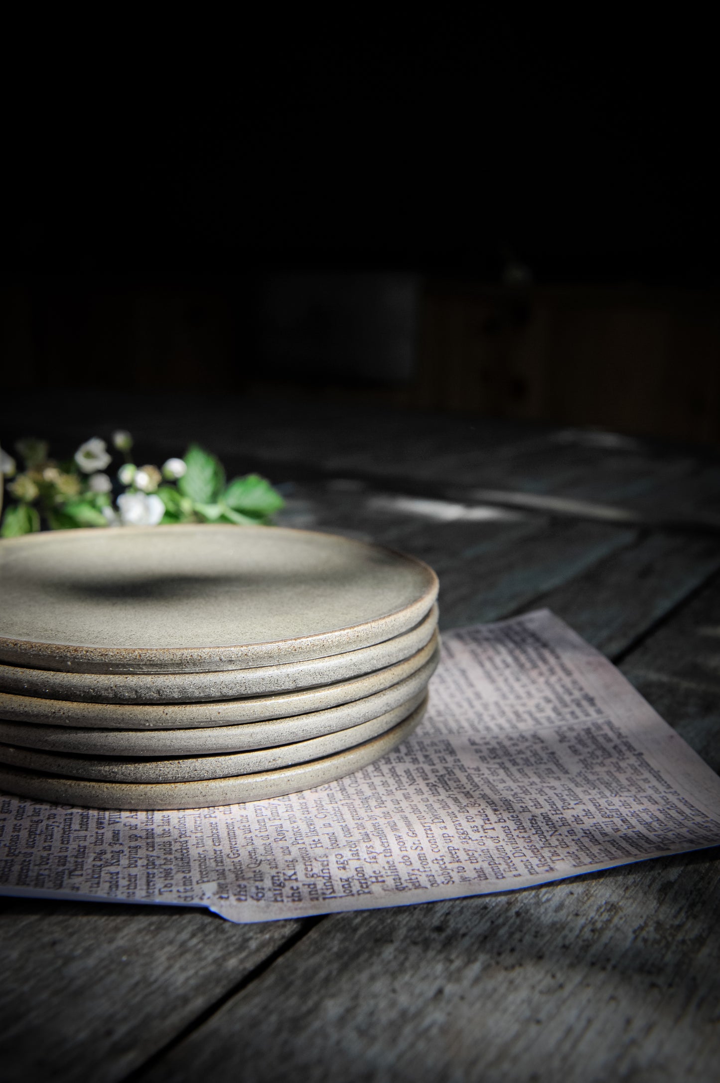 Bord Taupe 20 cm